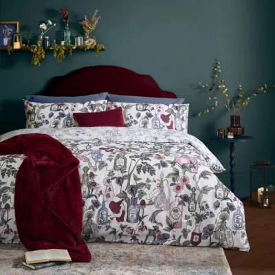 Dunelm furn. Pick Your Poison Polycotton Duvet Cover & Pillowcase Set