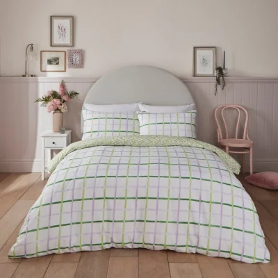 Dunelm Daisy Green Duvet Cover and Pillowcase Set Green/White
