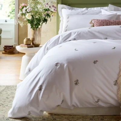 French Bedroom Victoria Springs Embroidery Bed Linen Set (Extra Pair Classic Pillowcases)