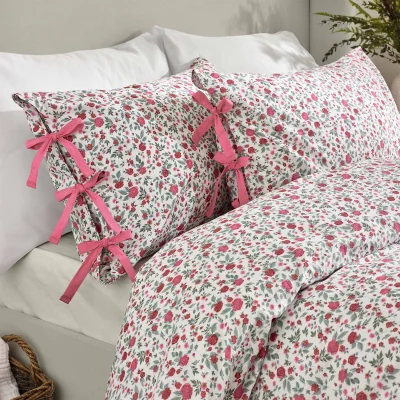 French Bedroom Hannah Wild Rose Bed Linen Set in Pink (Superking Set)