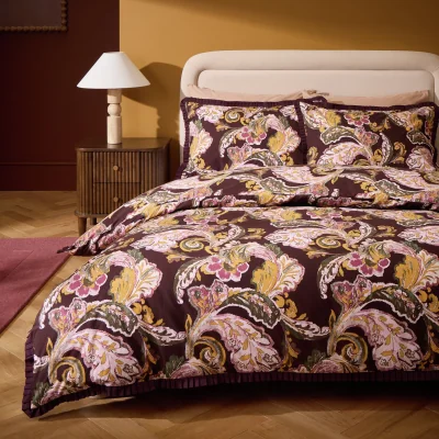Habitat Habitat Luxe Paisley Trim Burgundy Bedding Set - King size