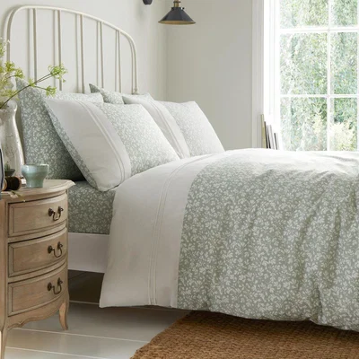 Habitat Dreams & Drapes Decorative Tess Green Bedding Set- King size