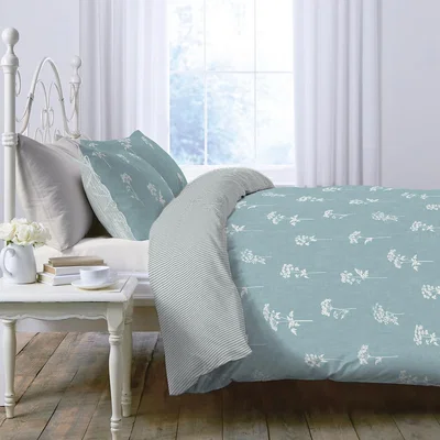 Homebase Country Living Meadow Printed Bedding Set - Super King