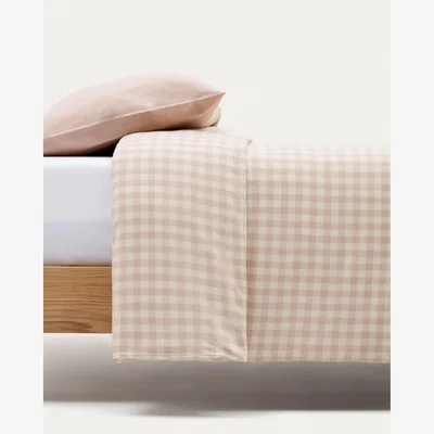 Kave Home Set Yanil duvet cover, bottom and pillowcase 100% cotton pink and beige squares 60x120cm