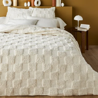 La Redoute Renzo Checkerboard Tufted Cotton Quilt