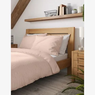 Marks & Spencer M&S Unisex Pure Cotton Striped Seersucker Bedding Set - 6FT - Pink, Pink,White