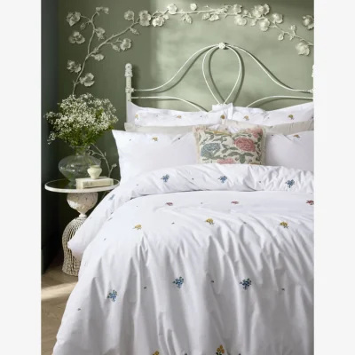 Downtown Historic Royal Palaces Royal Embroidery Duvet Set - White - Super King