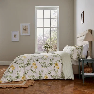 Downtown Fable Passionflower Duvet Set - Primrose and Soft Green - Double In Yellow/Green