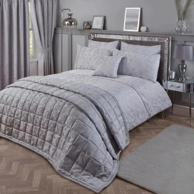 The Range Nouveau Damask Jacquard Quilt Cover Set - Gold - Silver / King