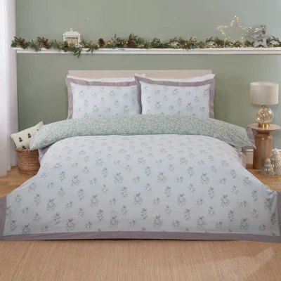 The Range Mistletoe Kisses Duvet Set  - Green / King
