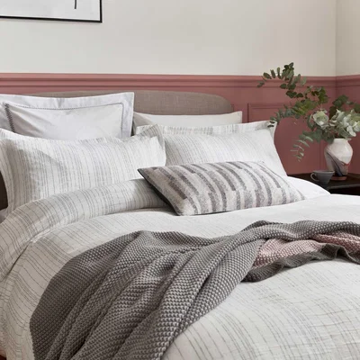 The Rug Seller Nami Textured Striped Cotton Bedding in White Silver