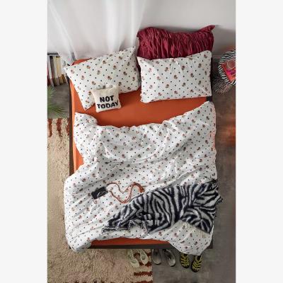 Urban Outfitters Polka Dot & Rose Duvet Set - White King at Urban Outfitters