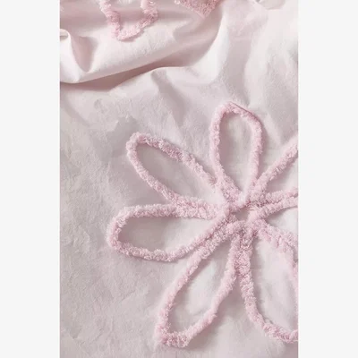 Urban Outfitters Flower Tufted Duvet Set - Pink Double at Urban Outfitters