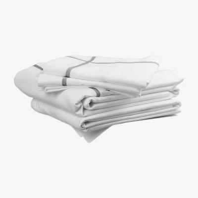 Wolf & Badger Grey / White Cross Border 400 Thread Count Bedlinen Set Uk King Uk King Tielle Love Luxury by Tradelinens