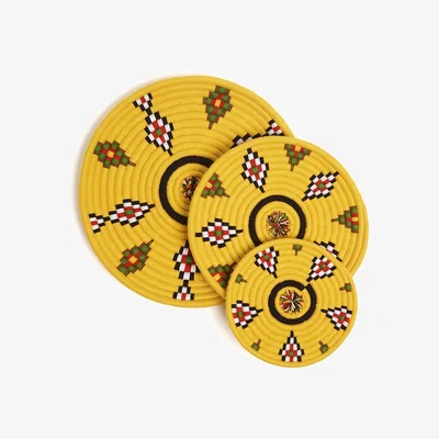 Amara Zan Artefacts - Maman Tray - Set of 3 - Yellow