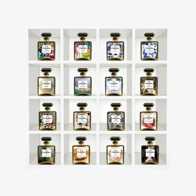 Andrew Martin Scent Of Life, 120cm x 120cm - Andrew Martin