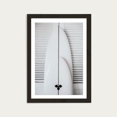 Bombinate.com Beach Surfboard Symmetrie Art Print Black Frame