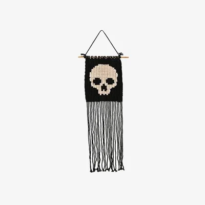 Dunelm Hocus Pocus Skull Hanging Banner