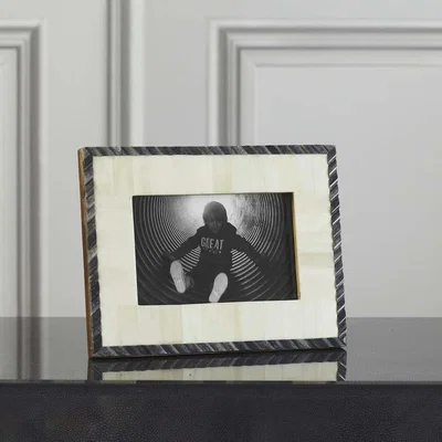 Graham & Green Grey Lipping Bone Frame