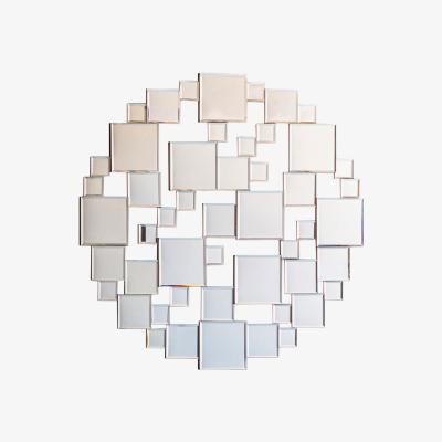 Knees Regan Medium Round Wall Mirror - Silver