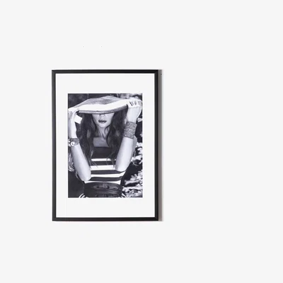 Perch and Parrow Leslie Photographic Framed Wall Art