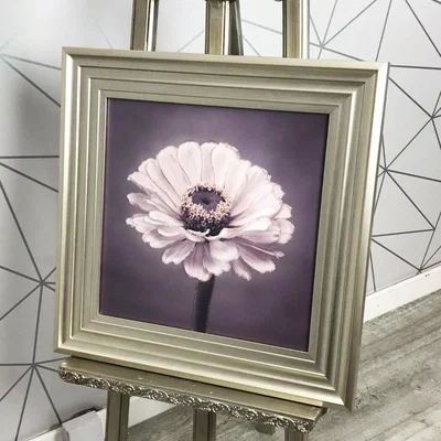 Pagazzi Dahlia 1 Liquid Art with Champagne Frame 40x40cm