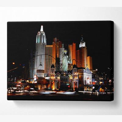 The Range Las Vegas Statue Of Liberty Canvas Print Wall Art - Yellow / 81.28cm