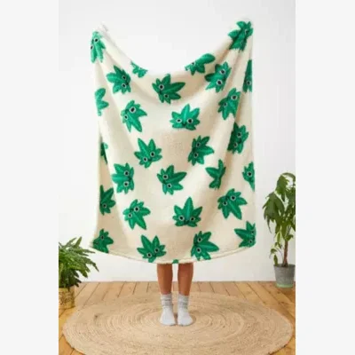 Urban Outfitters Urban Outfitters Leafy Buddy Fleece Blanket - Green ALL