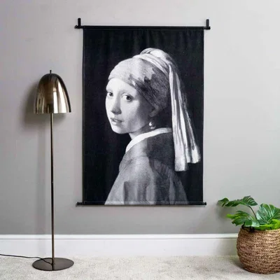 Woods Furniture Pearl Earring Wall Hanging