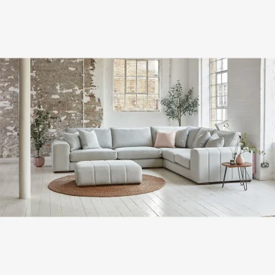 Darlings of Chelsea Epping Large Corner