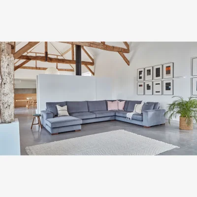 Darlings of Chelsea Ashdown U-Shaped Sofa with Left or Right Chaise