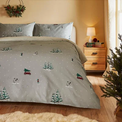 Dunelm Snowy Scene 100% Cotton Reversible Duvet Cover and Pillowcase Set White