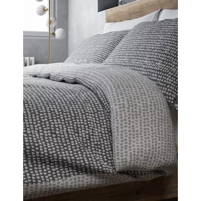 Marks & Spencer M&S Isla Geometric Bedding Set - 5FT - Grey, Grey
