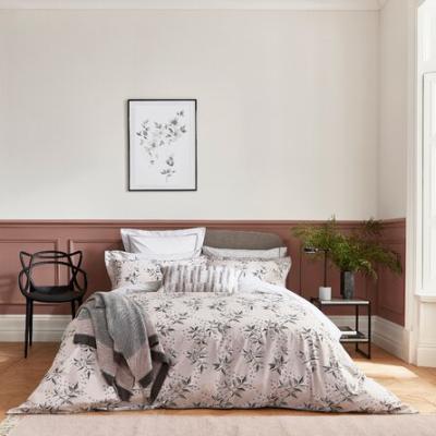 The Rug Seller Kiko Floral Geometric Cotton Bamboo Bedding in Tuberose