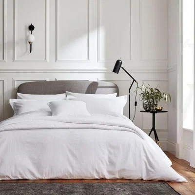 The Rug Seller Tenno Plain Dye Seersucker Stripe Bedding in White