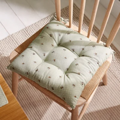 Dunelm Bee Seat Pad Sage (Green)