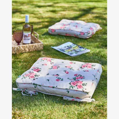 Dibor Outdoor Floor Cushions Collection