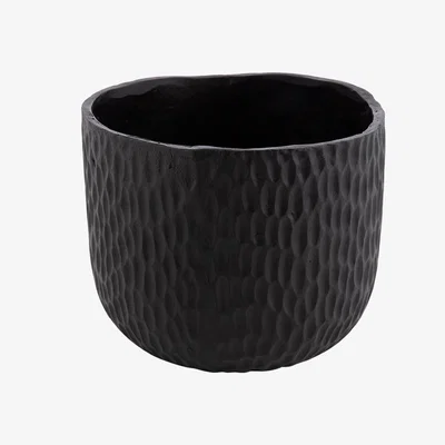 Amara Global Explorer - Dimpled Terracotta Planter