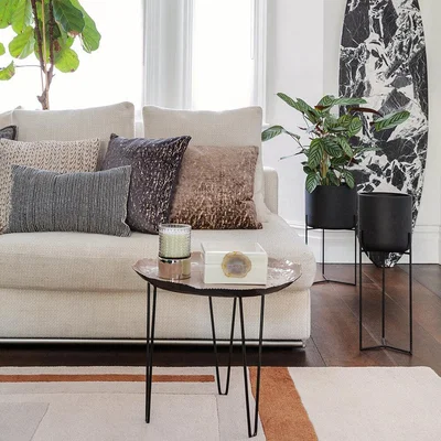 Amara Luxe - Raised Black Planter - Tall