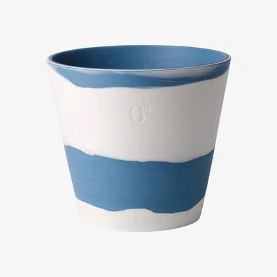 Amara Wedgwood - Burlington Pot - Pale Blue on White - 15cm