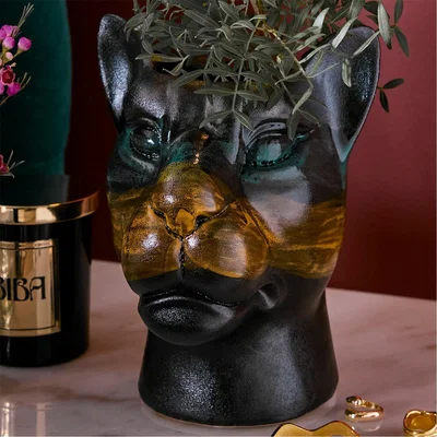 Amara Biba Leopard Head Planter