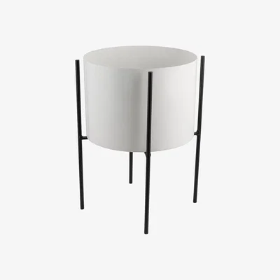 Amara Global Explorer - Black & White Raised Planter