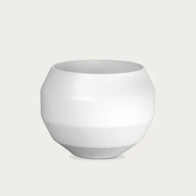 Bombinate.com White Pitch Planter