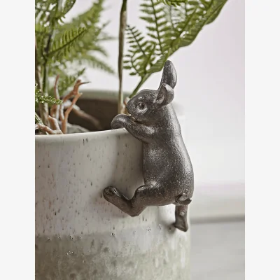 Cox and Cox Hare Plant Pot Hanger