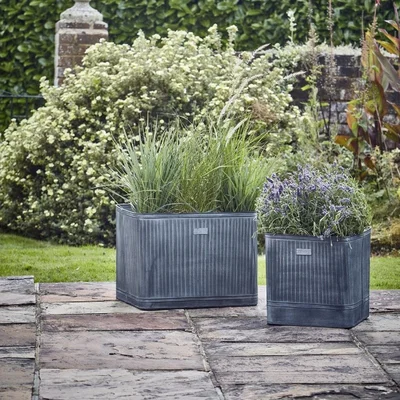 Furniture123 Ivyline Large Metal Square Outdoor Planter Hampton