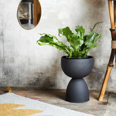 Graham & Green Rounded Iron Planter