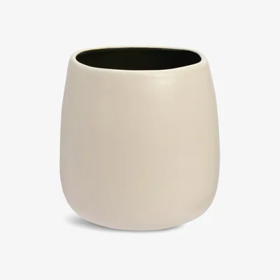 Habitat Habitat Curve White Ceramic Planter