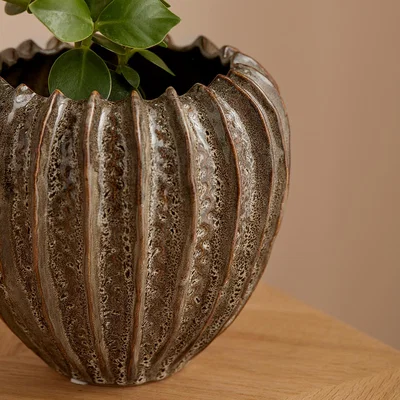 IO Living Chelburn Plant Pot Large Fawn