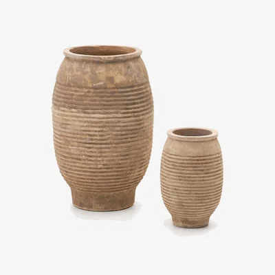 Kave Home Llonga set of 2 terracotta planters with natural finish Ø 54 / 32 cm