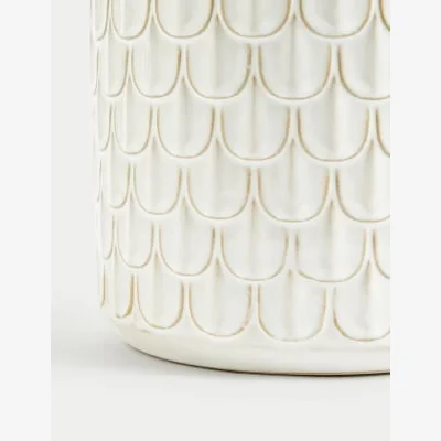 Marks & Spencer M&S Medium Scalloped Textured Planter - White, White